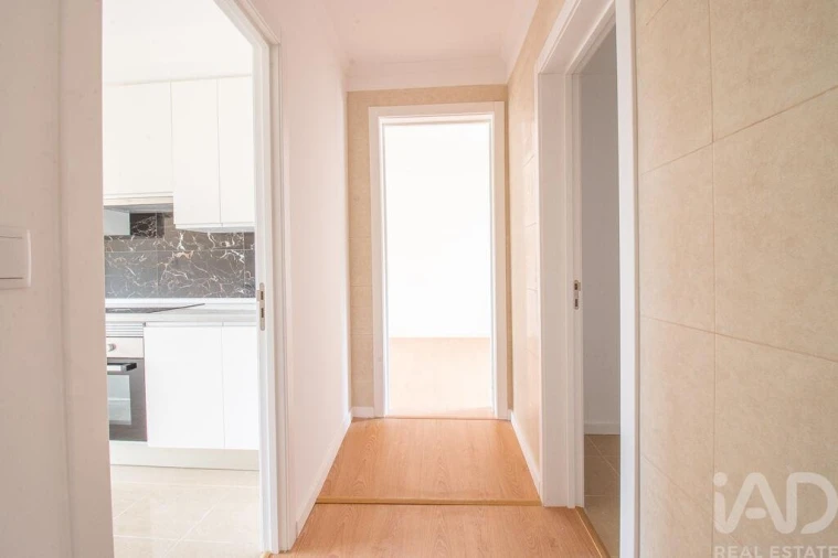 Apartamento T4 para Venda em Bombarral e Vale Covo Foto 6