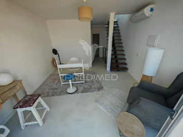 Moradia T1 para Venda em Ferragudo
