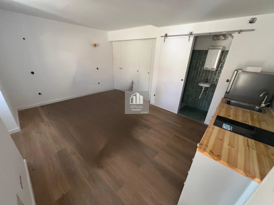 Prédio para Venda em Caparica e Trafaria Foto 30