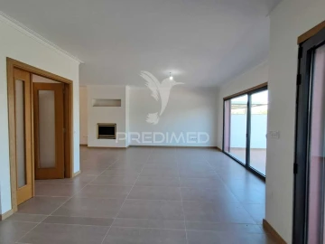 Moradia T3 para Venda em Guia