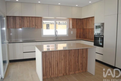 Moradia T4 para Venda em Quinta do Anjo