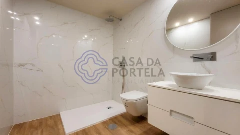 Apartamento T3 para Venda em Póvoa de Varzim, Beiriz e Argivai