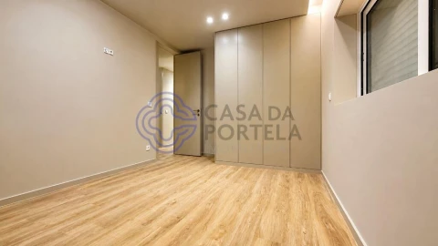 Apartamento T3 para Venda em Póvoa de Varzim, Beiriz e Argivai