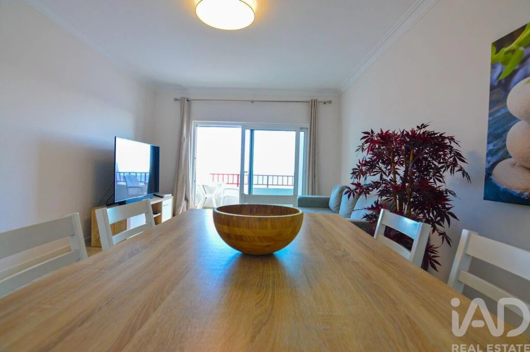 Apartamento T2 para Venda em Quarteira Foto 3