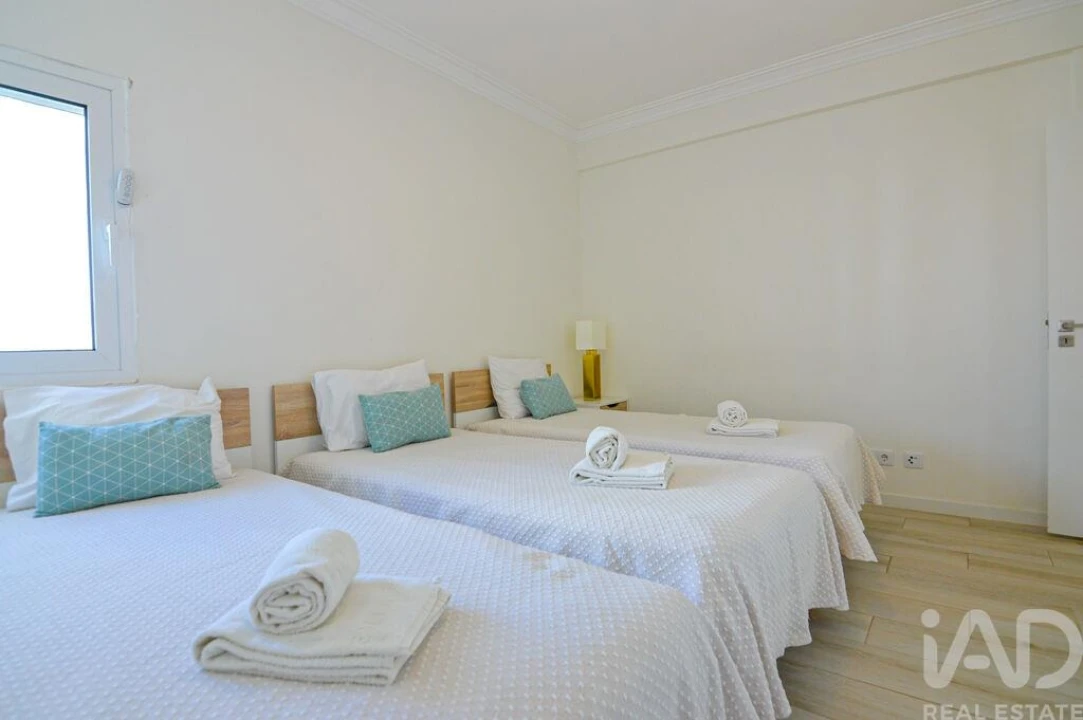 Apartamento T2 para Venda em Quarteira Foto 16