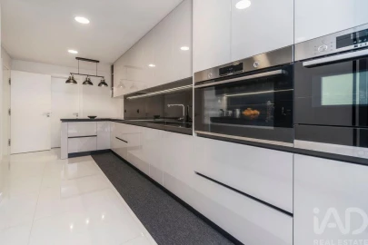 Moradia T4 para Venda em Conceição e Estoi