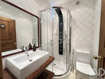 Moradia T6 para Venda em Ventosa e Cova