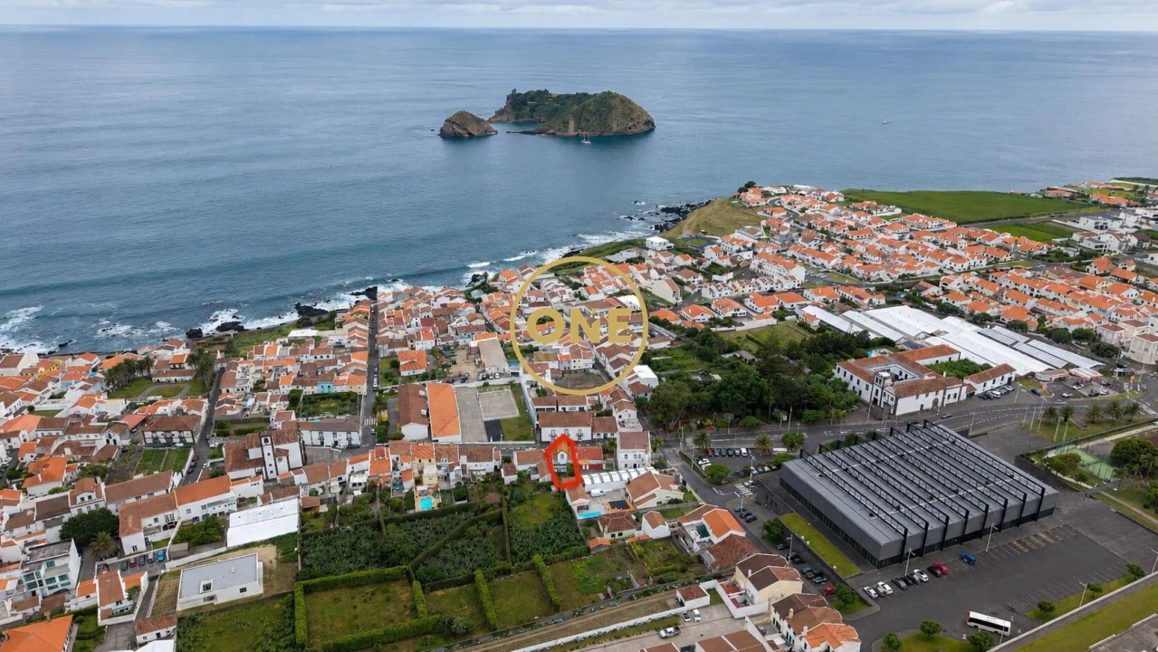 Moradia T5 para Venda em Vila Franca do Campo (São Pedro) Foto 32