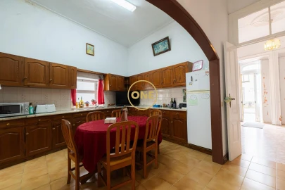 Moradia T5 para Venda em Vila Franca do Campo (São Pedro)