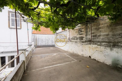 Moradia T5 para Venda em Vila Franca do Campo (São Pedro)