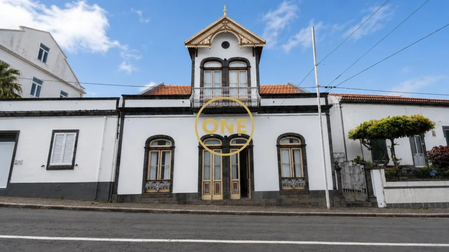 Moradia T5 para Venda em Vila Franca do Campo (São Pedro)