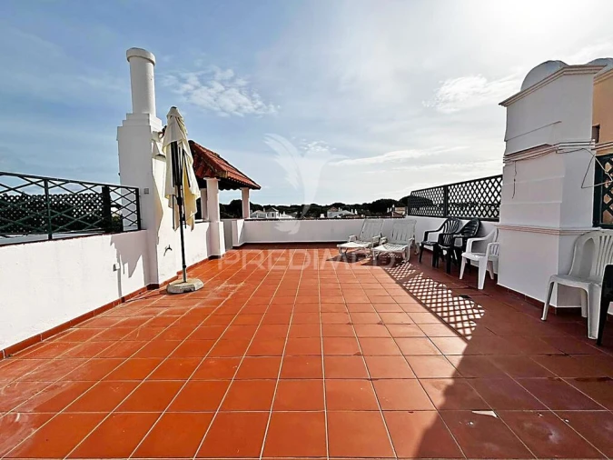 Apartamento T2 para Venda em Quarteira Foto 11