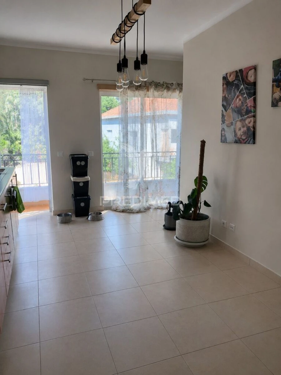 Apartamento T3 para Venda em Mira de Aire Foto 6