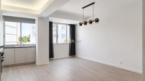 Apartamento T2 para Arrendamento em União das Freguesias de Setúbal