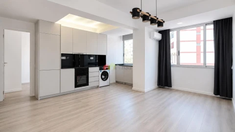 Apartamento T2 para Arrendamento em União das Freguesias de Setúbal