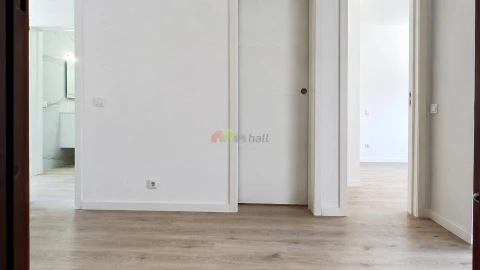 Apartamento T2 para Arrendamento em União das Freguesias de Setúbal