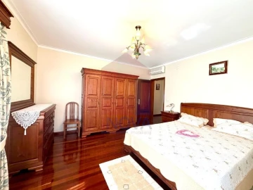 Moradia T4 para Venda em Vila Verde e Barbudo