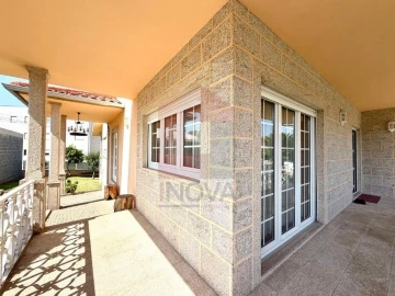 Moradia T4 para Venda em Vila Verde e Barbudo