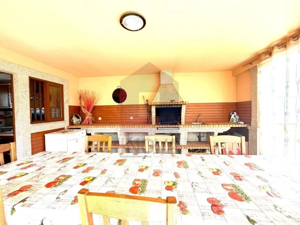 Moradia T4 para Venda em Vila Verde e Barbudo Foto 37