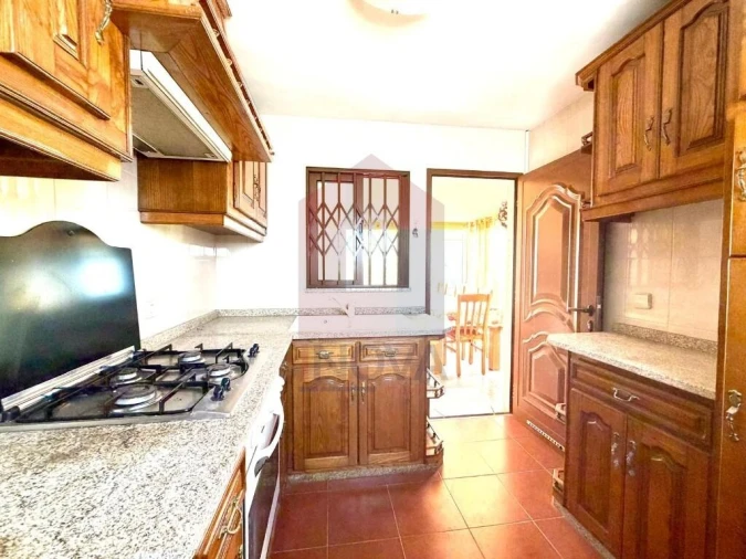 Moradia T4 para Venda em Vila Verde e Barbudo Foto 39