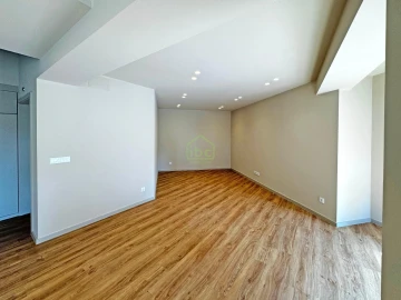 Apartamento T3 para Venda em Póvoa de Varzim, Beiriz e Argivai