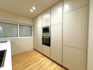 Apartamento T3 para Venda em Póvoa de Varzim, Beiriz e Argivai
