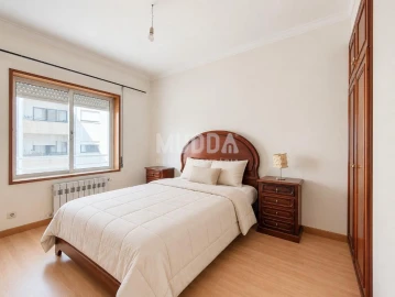 Apartamento T3 para Venda em Samil