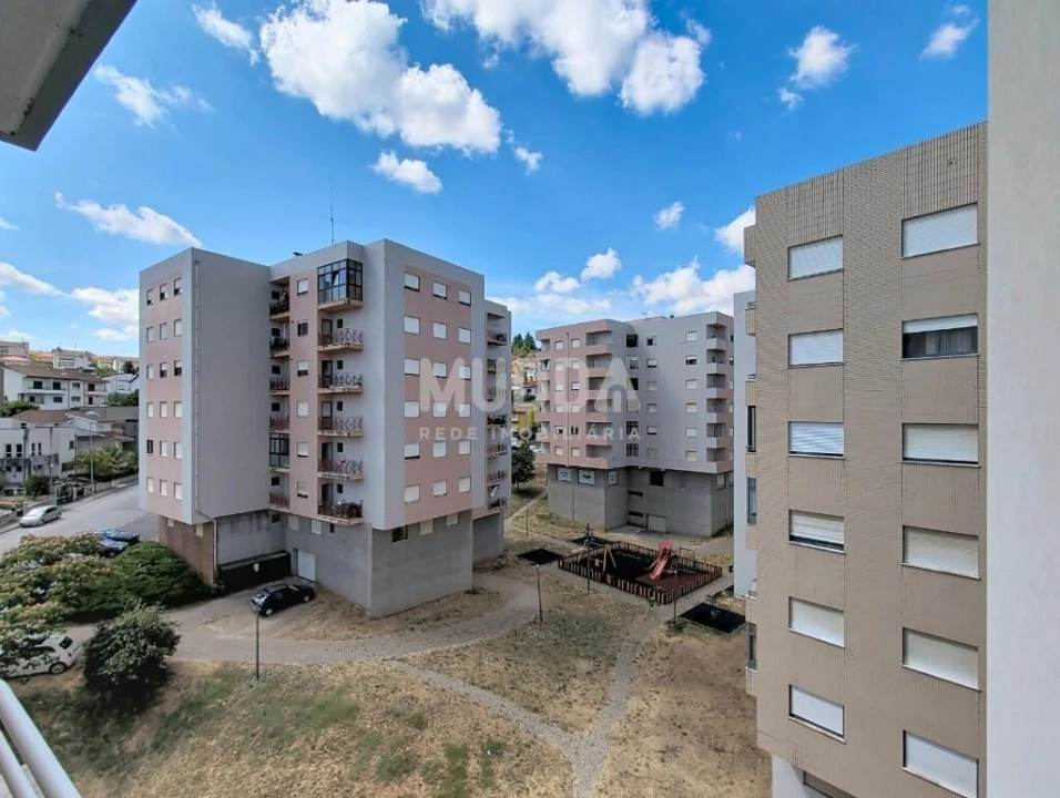 Apartamento T3 para Venda em Samil Foto 13