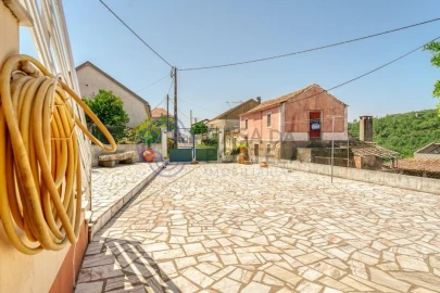 Moradia T2 para Venda em Chãos