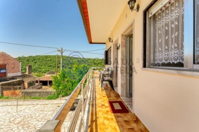 Moradia T2 para Venda em Chãos