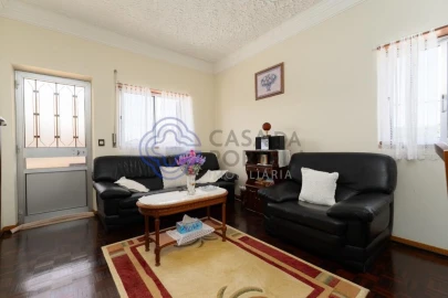 Moradia T2 para Venda em Chãos