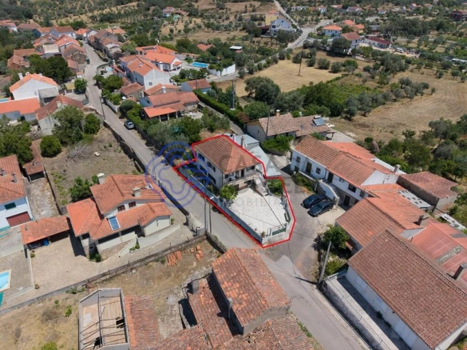 Moradia T2 para Venda em Chãos Foto 31