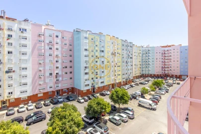 Apartamento T3 para Venda em Corroios