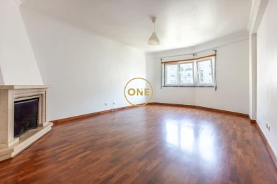 Apartamento T3 para Venda em Corroios