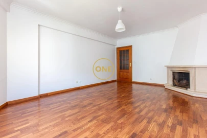 Apartamento T3 para Venda em Corroios