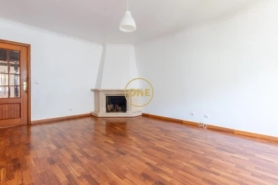 Apartamento T3 para Venda em Corroios