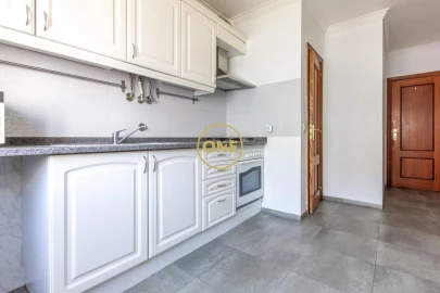 Apartamento T3 para Venda em Corroios