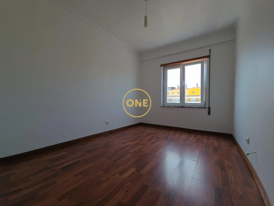 Apartamento T3 para Venda em Corroios Foto 5