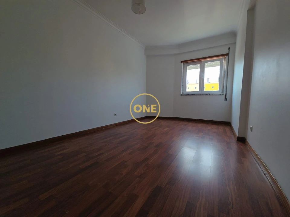 Apartamento T3 para Venda em Corroios Foto 19