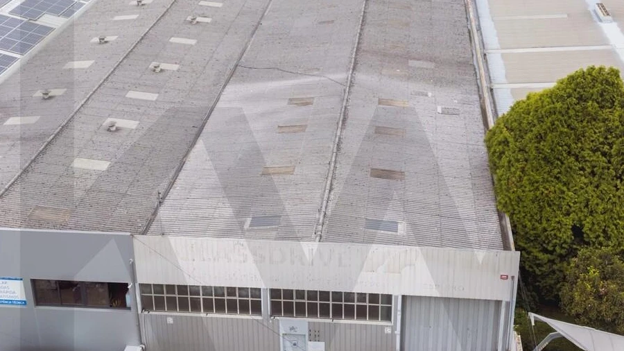 Armazém para Arrendamento em Serzedo e Perosinho