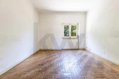 Prédio para Venda em Agualva e Mira-Sintra
