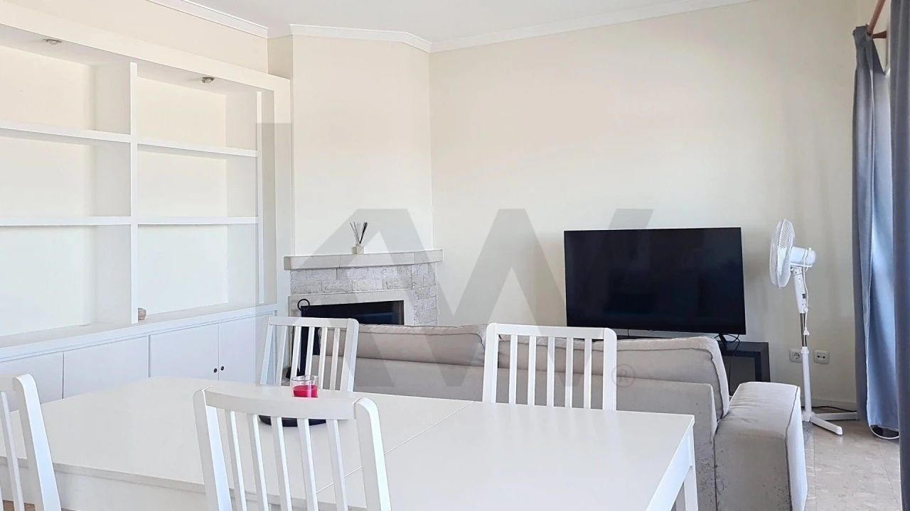 Apartamento T3 para Arrendamento em Lumiar Foto 5