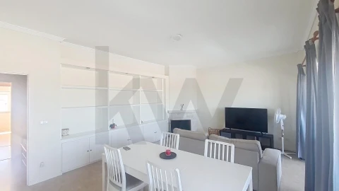 Apartamento T3 para Arrendamento em Lumiar
