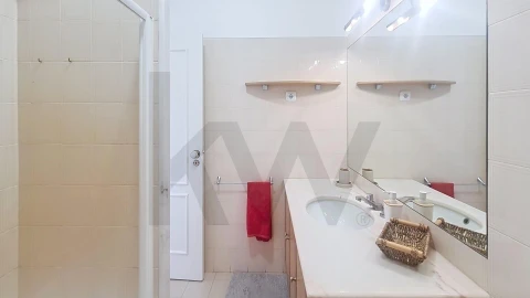 Apartamento T3 para Arrendamento em Lumiar
