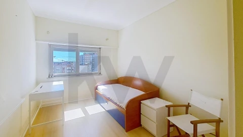 Apartamento T3 para Arrendamento em Lumiar