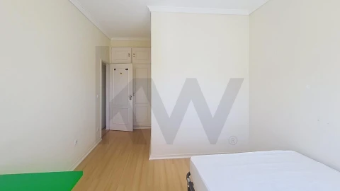 Apartamento T3 para Arrendamento em Lumiar