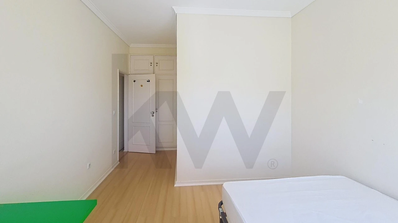 Apartamento T3 para Arrendamento em Lumiar Foto 31