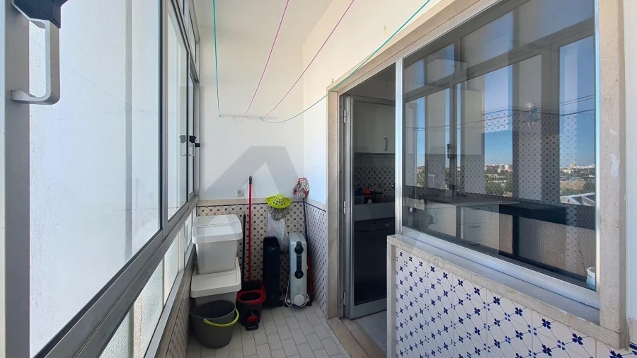 Apartamento T3 para Arrendamento em Lumiar Foto 7