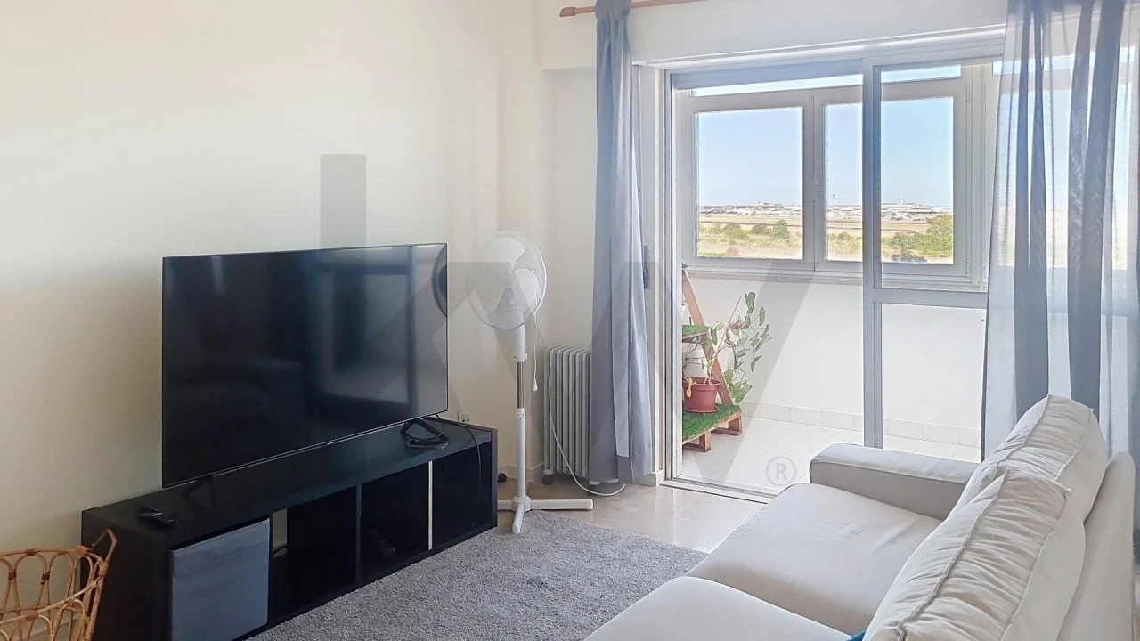 Apartamento T3 para Arrendamento em Lumiar Foto 12
