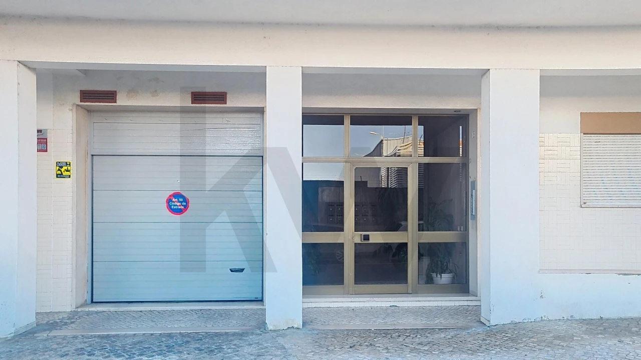 Apartamento T3 para Arrendamento em Lumiar Foto 33
